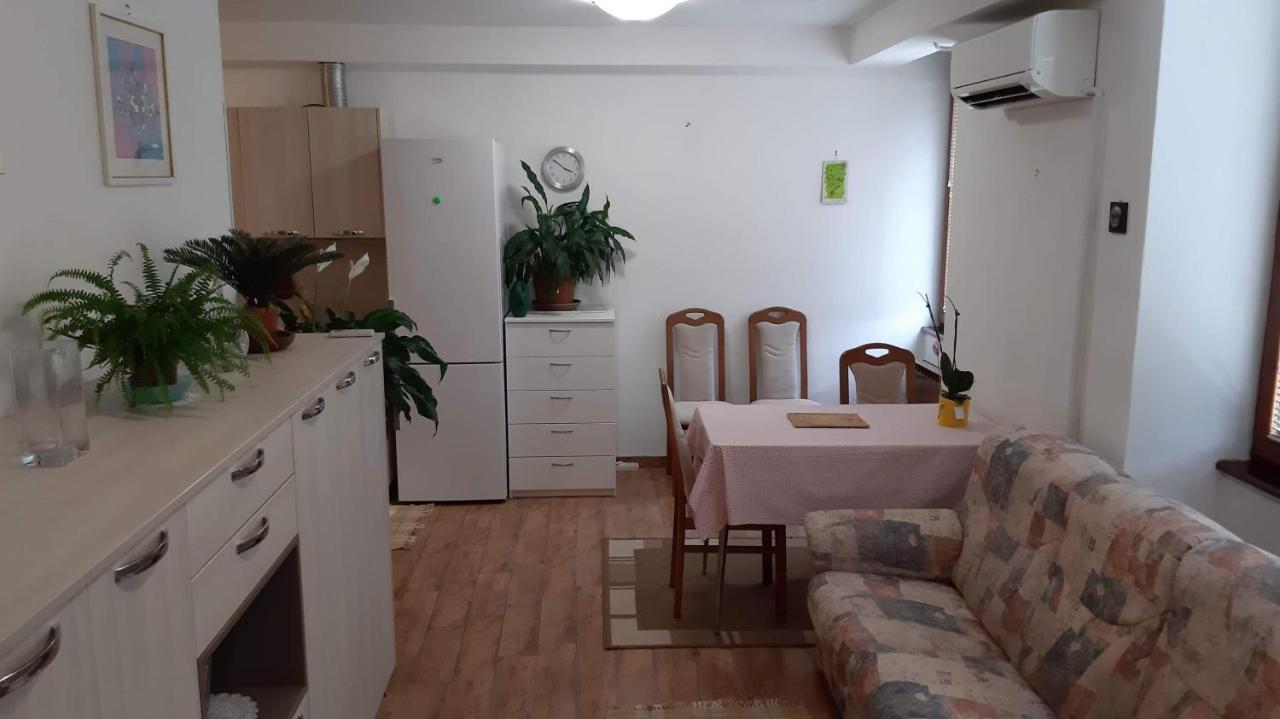 Guesthouse Skofije Ob Parenzani Spodnje Skofije Exterior foto