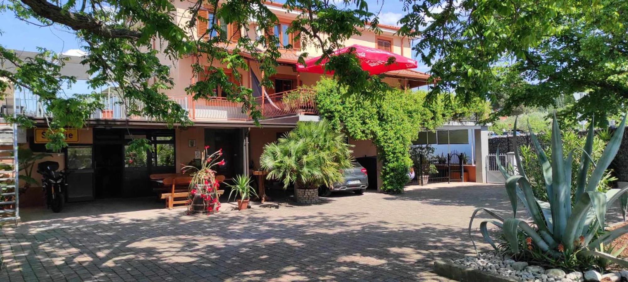 Guesthouse Skofije Ob Parenzani Spodnje Skofije Exterior foto