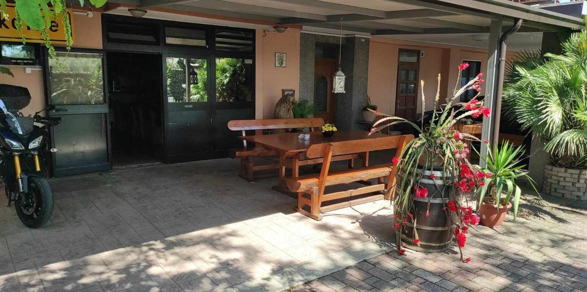 Guesthouse Skofije Ob Parenzani Spodnje Skofije Exterior foto